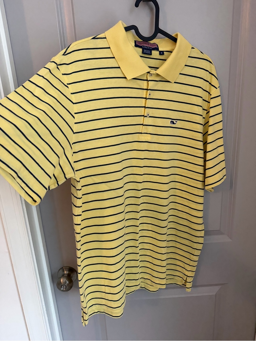 Vineyard Vines Yellow Polo with Navy Stripes size M